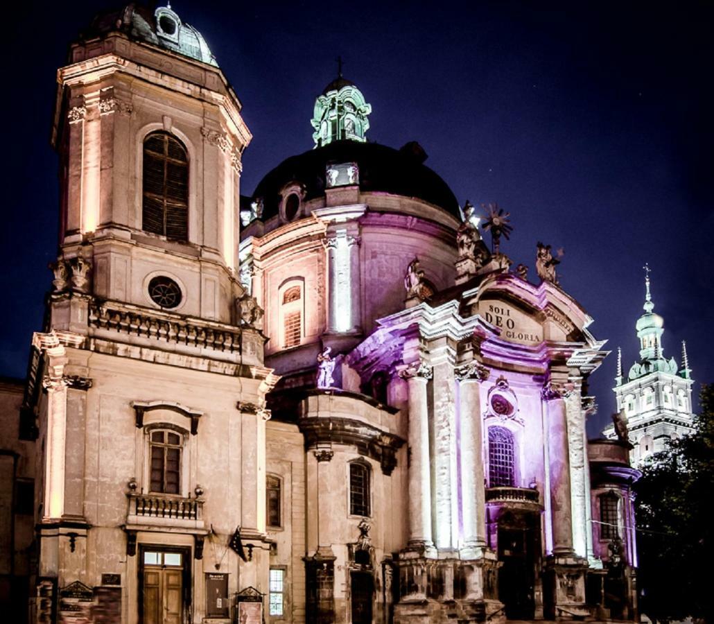 Smart Apartments Lviv Exterior photo